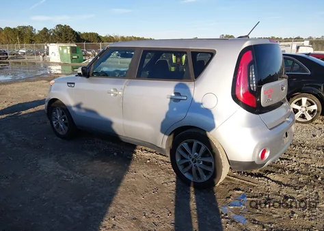 2017 Kia Soul + z USA, uszkodzony, nr VIN KNDJP3A5XH7425711